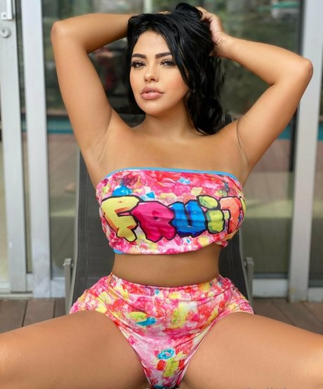 fans de milf gothique uniquement sexy chaud photos