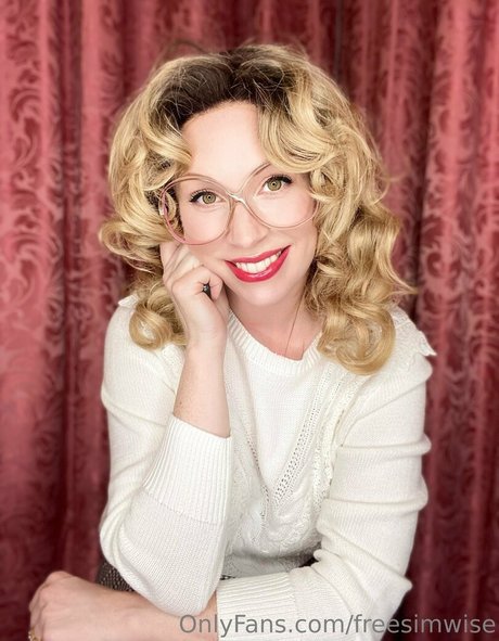 freesimwise modèle pornographique collection