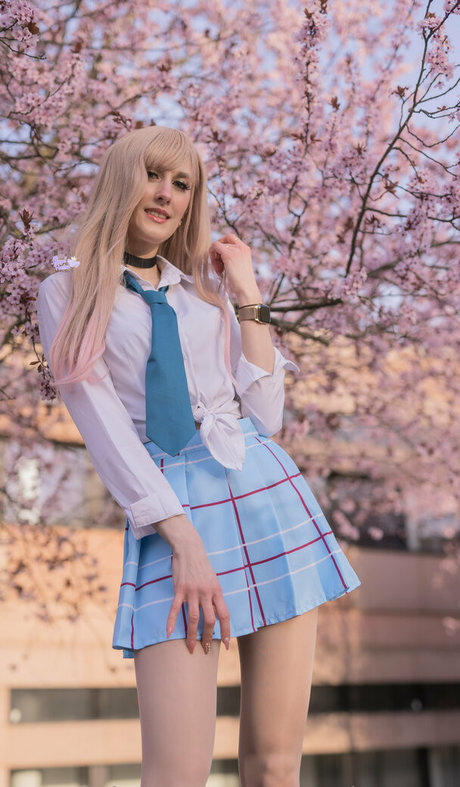 se déshabiller uniquement pour les fans érotique exclusif photo