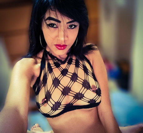 femboy à grosse bite onlyfans pornographique xxx des photos
