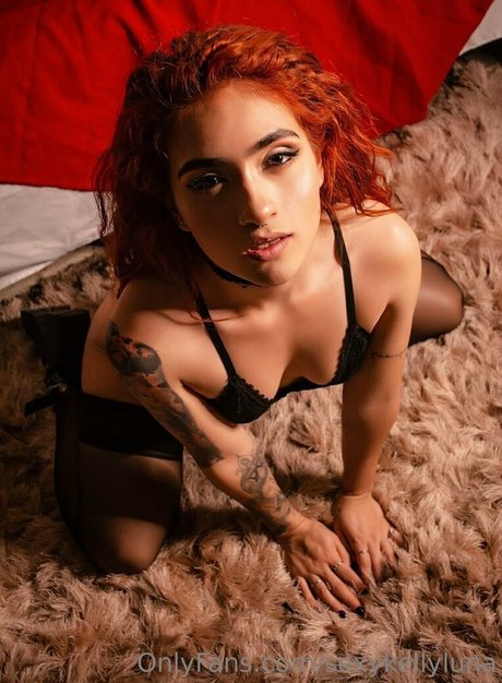 sexykellyluna actrice nue galeries