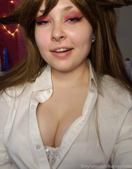 bunnyymilkk étoile nue galeries