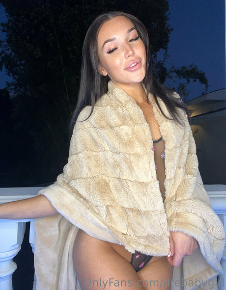 drebabygirl star du porno en haute qualité des photos