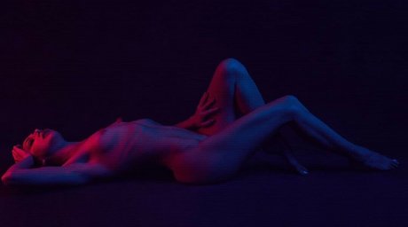 Monica May joli modèle photo