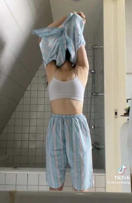 Doobydobap star du porno en haute qualité archive