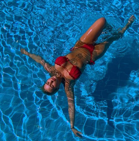 Nella Grundlingova modèle porno photos