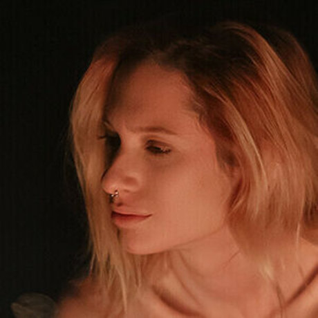 Poli Kap star pornographique des photos