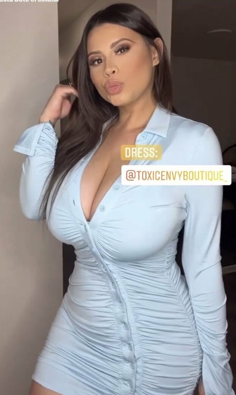 Nurse Jazz modèle xxx photo