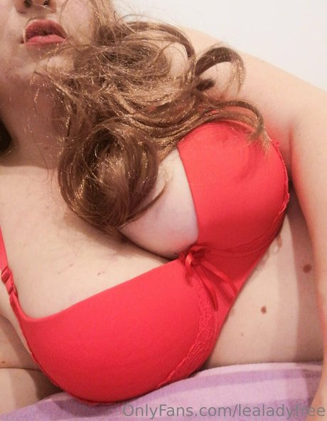 lealadyfree joli modèle galerie