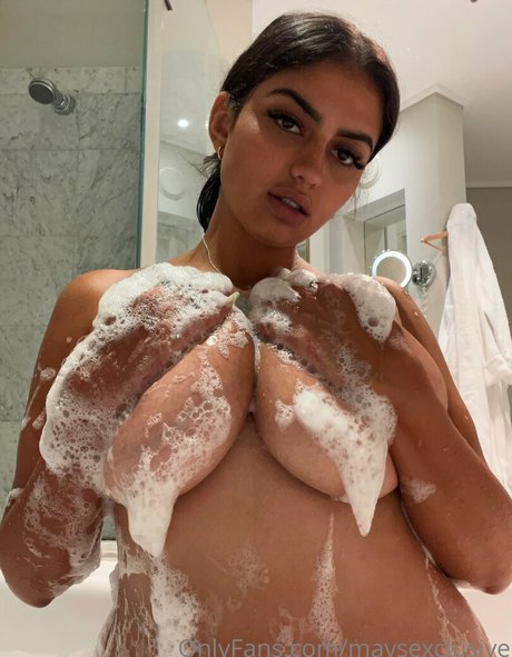 maysexclusive jolie actrice des photos