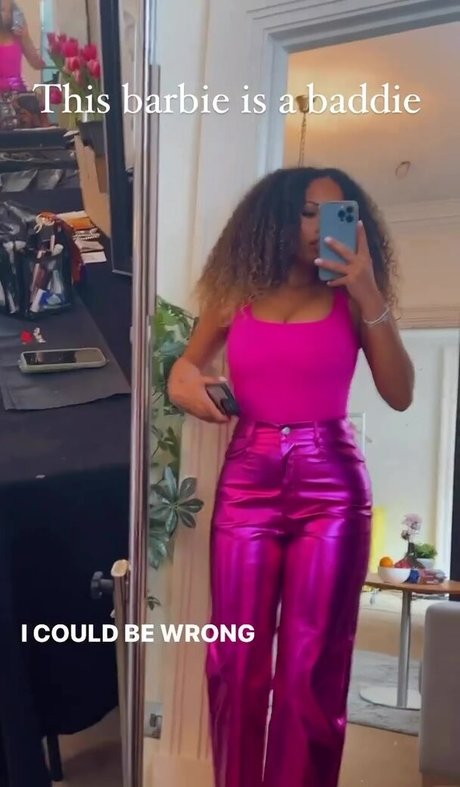 Amber Gill star du porno érotique galerie
