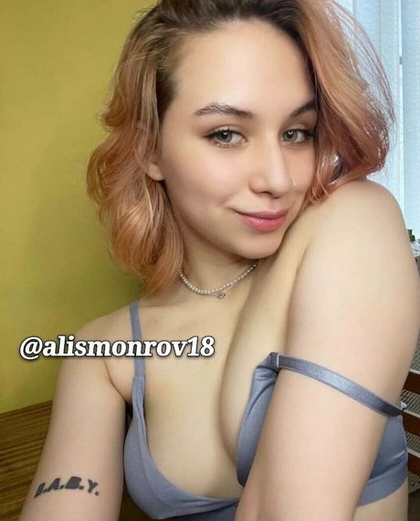 giuliibabyy modèle sexy collection