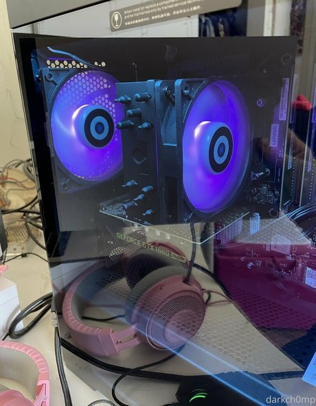 Darkch0mp star du porno exclusive des photos