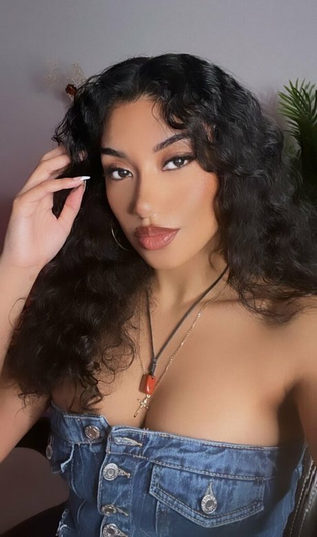 Tamia J modèle gratuit photos