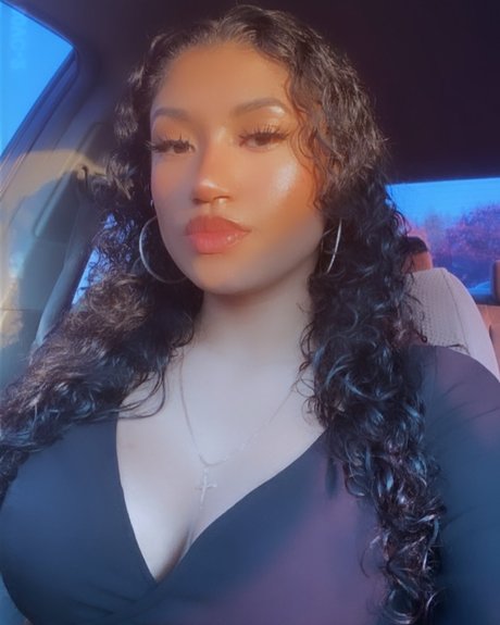 Tamia J star du porno parfaite photo