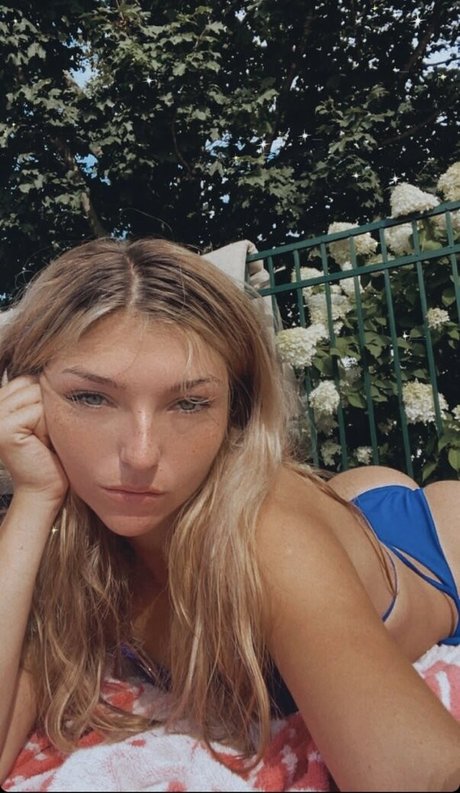 Julia Brower étoile gratuite galerie
