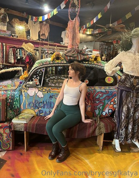 brycesgfkatya étoile érotique images