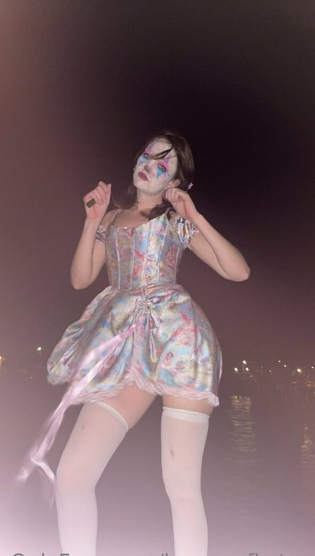 brycesgfkatya modèle parfait image