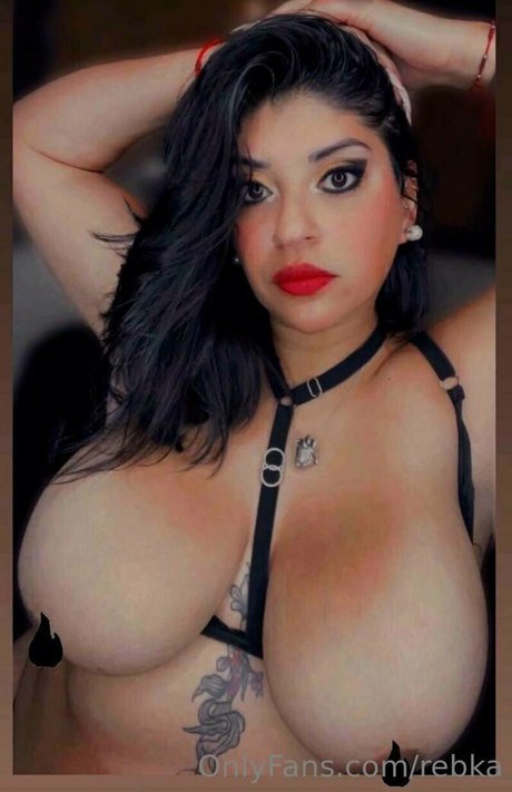 rebka étoile érotique img