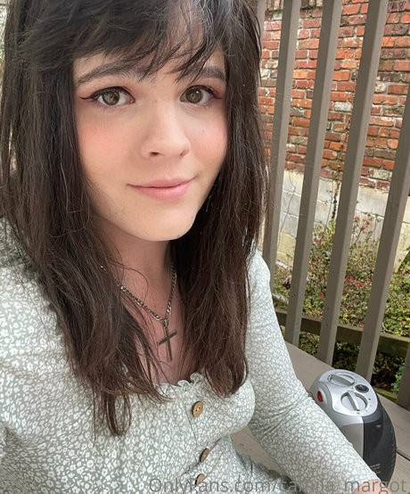 camila margot star du porno gratuite images