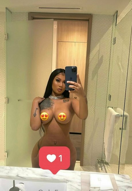 so youjade modèle érotique galeries