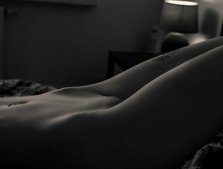 _Miss Tekkno_ xxx étoile images