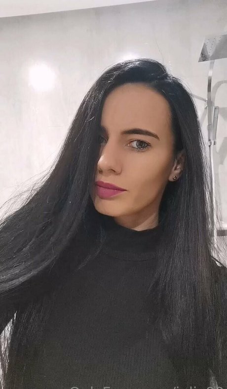 julia92 modèle sexy photos