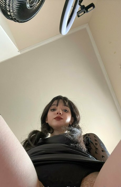 épouse maigre onlyfans art gratuit img