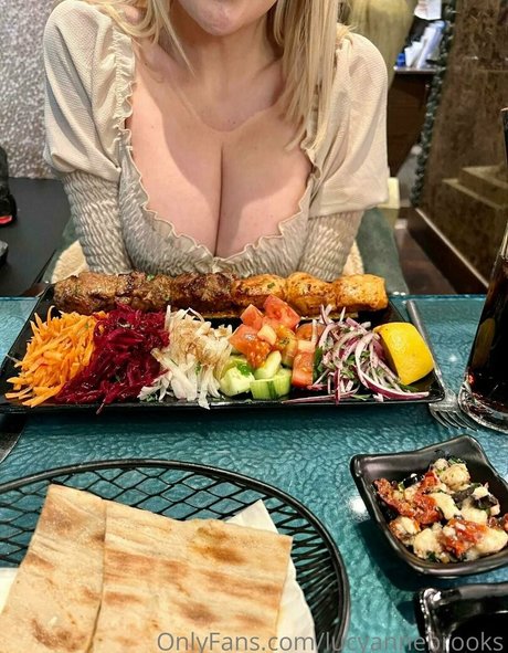 lucyannebrooks xxx star du porno collection