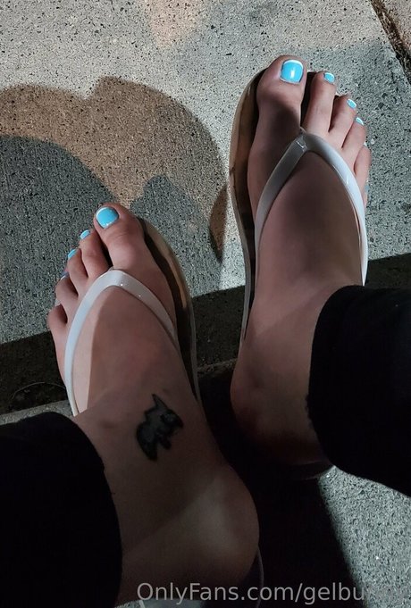 ado asiatique solo onlyfans top jolie photos