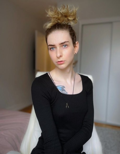 Miss Crows Nest actrice libre img