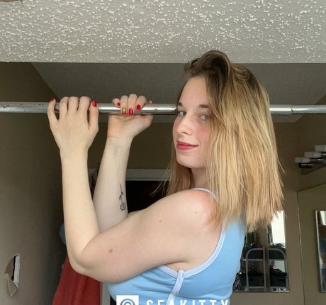 Seakitty modèles nus images