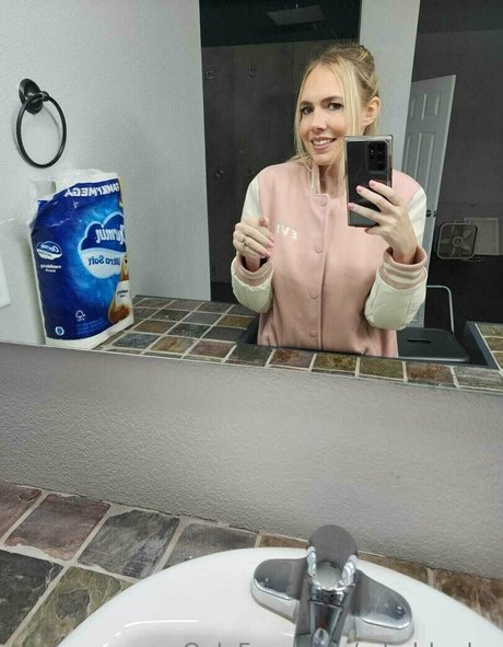 nu dété onlyfans chaud parfait image