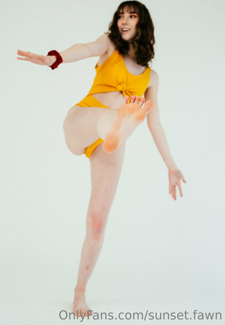 sunset fawn actrice images