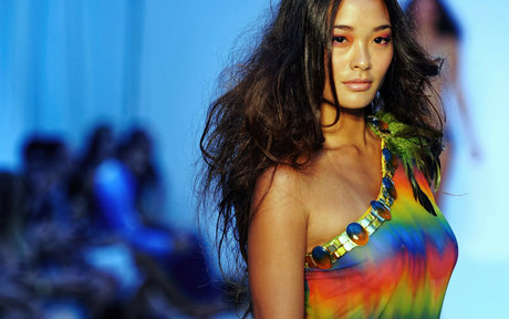 Jarah Mariano haut étoile collection