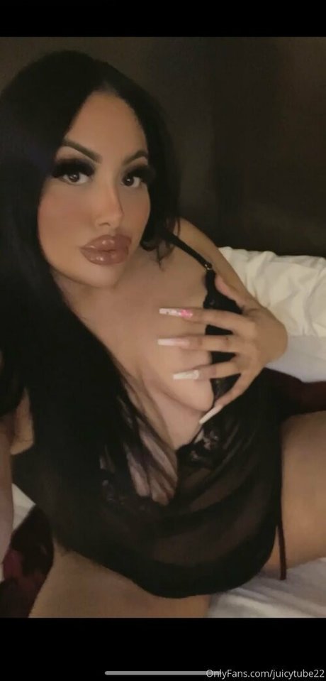 juicytube22 star du porno parfaite des photos