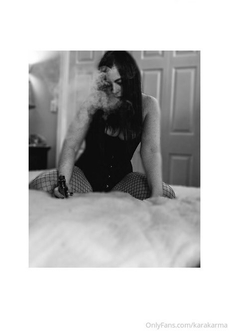 karakarma actrice parfaite img