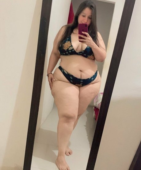 Andreina Valencia haut de star du porno image