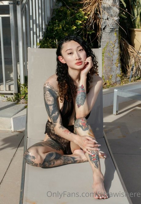 Billie Beaumont modèle chaud photo