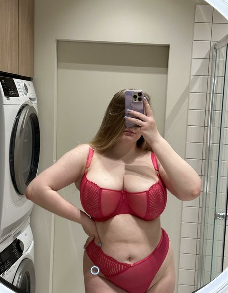 busty diva star du porno parfaite des photos