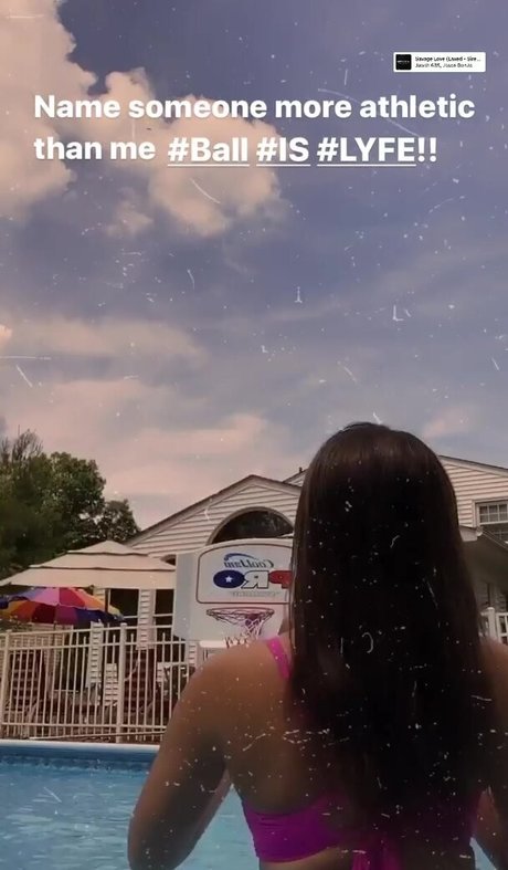 Faryn Corey modèle érotique img