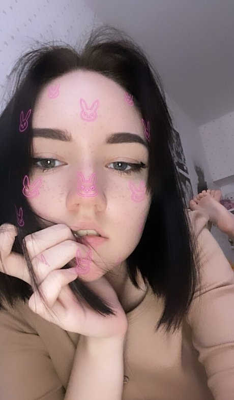 conitenok belle actrice archive