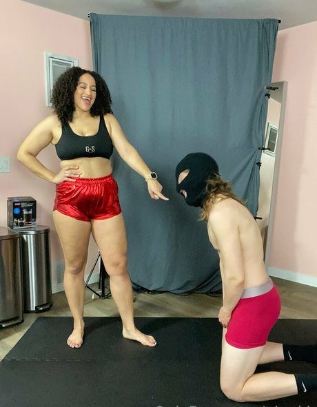 qingkk modèle hd photos