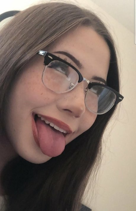 AliciaJade actrice libre galerie