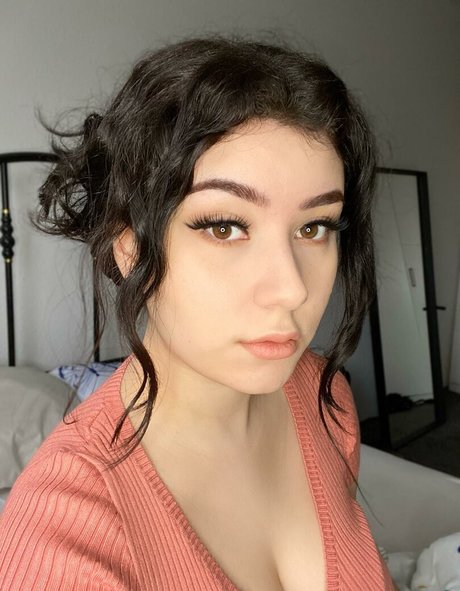 Yazzi star exclusive image