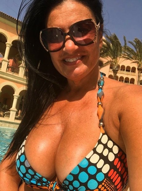 Angela Cavagna nus de stars du porno photo