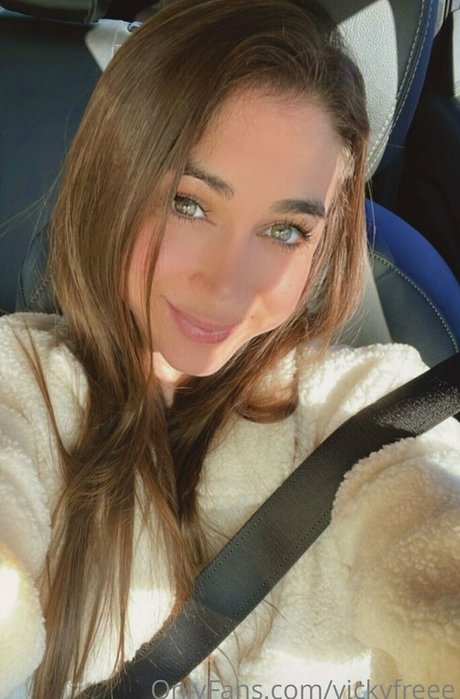 vicky rose actrice exclusive collection