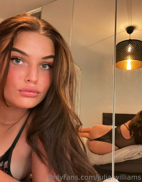 julia williams modèle xxx img