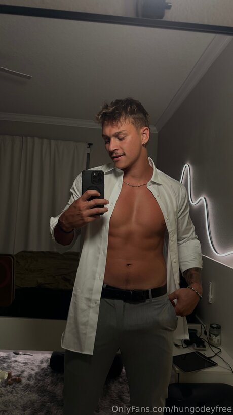 brune petite onlyfans haute définition érotique galeries