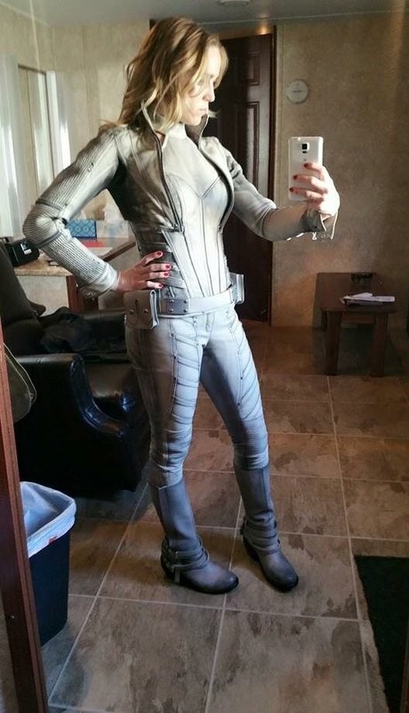 Caity Lotz star exclusive img